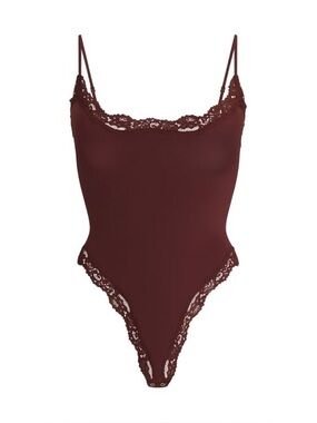 NWOT Skims Fits Everybody Lace Cami Bodysuit XS